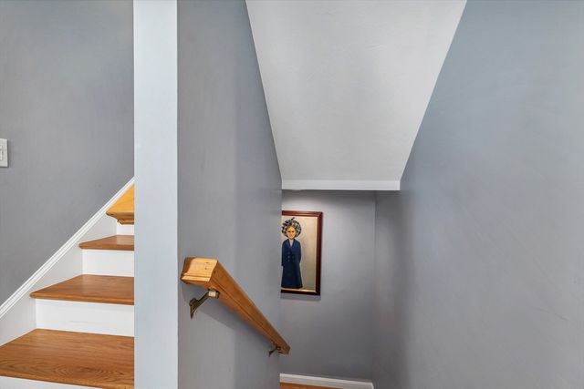 84 Hawthorne Village Rd 84, Nashua, NH 03062