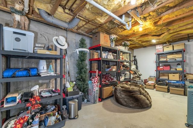 84 Hawthorne Village Rd 84, Nashua, NH 03062