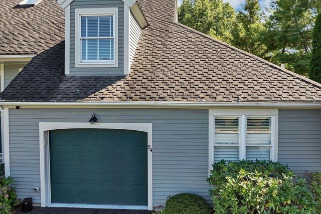 84 Hawthorne Village Rd 84, Nashua, NH 03062