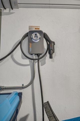 84 Hawthorne Village Rd 84, Nashua, NH 03062