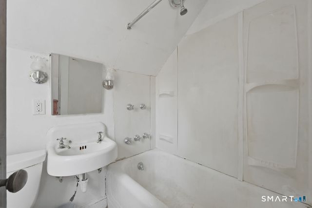 30 Old Wolcott Road, Bristol, CT 06010