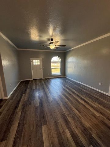 300 Braid Lane, Mcloud, OK 74851