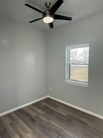 300 Braid Lane, Mcloud, OK 74851