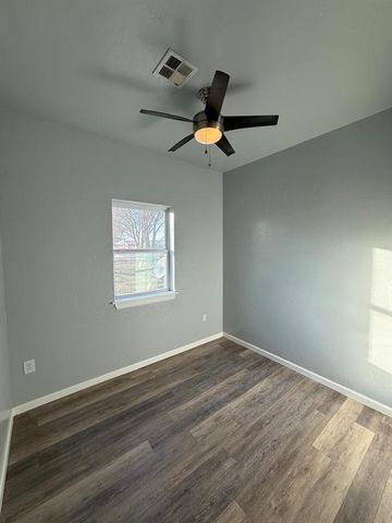 300 Braid Lane, Mcloud, OK 74851