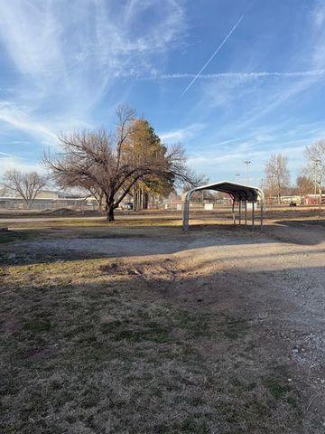 300 Braid Lane, Mcloud, OK 74851