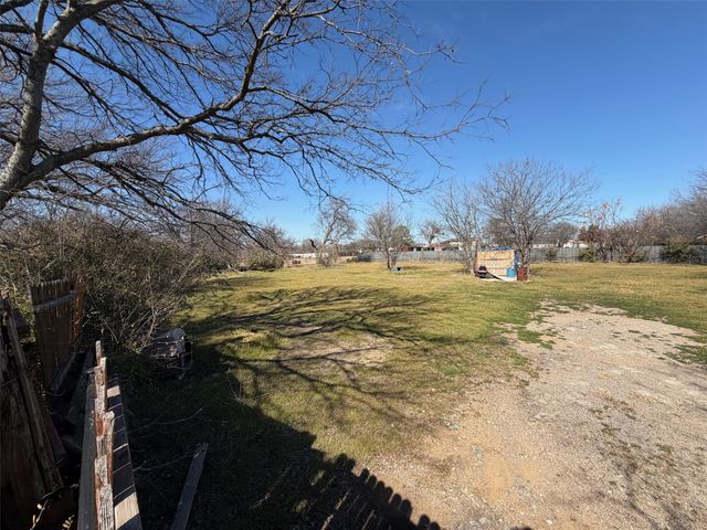 5101 Cox Street, Fort Worth, TX 76105