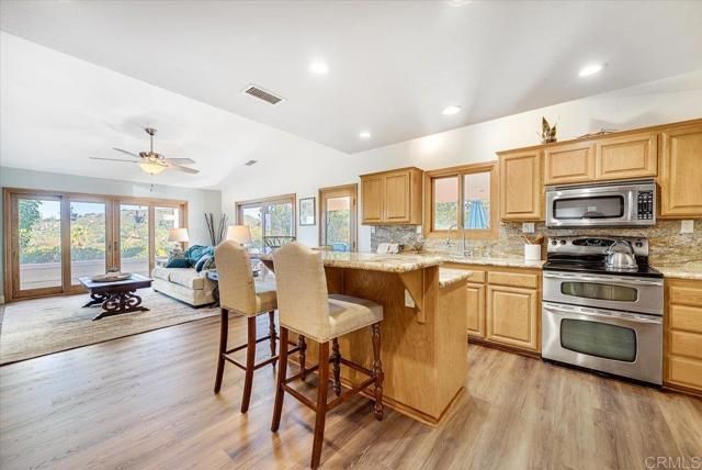 16355 Whispering Oaks Drive, Ramona, CA 92065