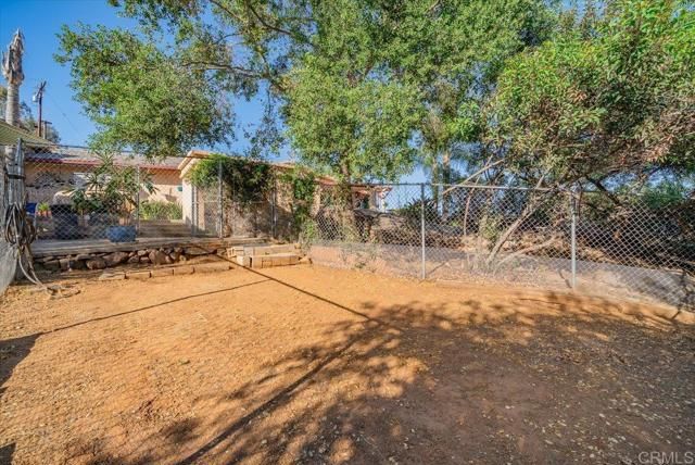 16355 Whispering Oaks Drive, Ramona, CA 92065