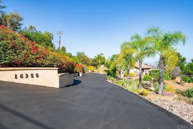 16355 Whispering Oaks Drive, Ramona, CA 92065