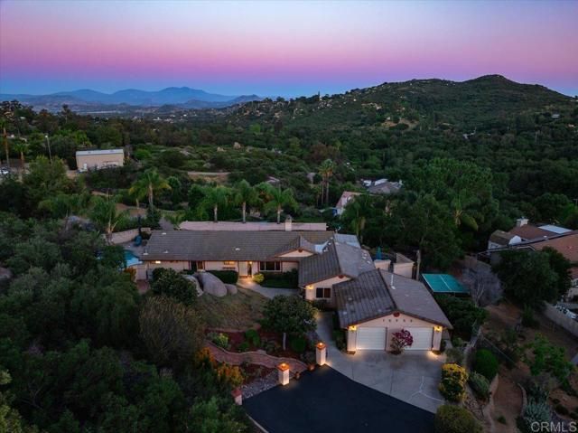 16355 Whispering Oaks Drive, Ramona, CA 92065