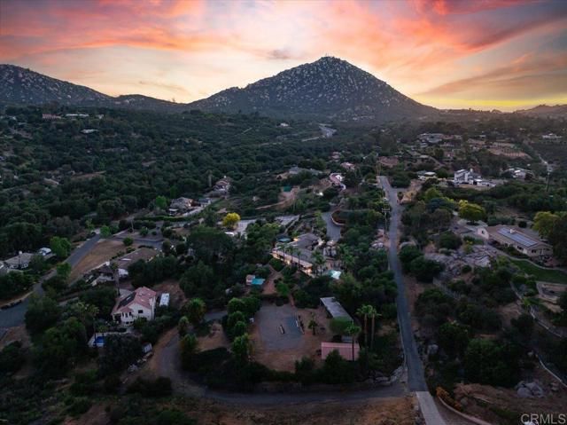 16355 Whispering Oaks Drive, Ramona, CA 92065