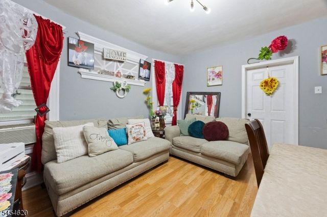 209 N 11Th St, Newark City, NJ 07107