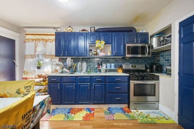 209 N 11Th St, Newark City, NJ 07107