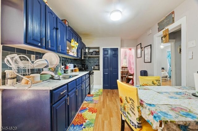 209 N 11Th St, Newark City, NJ 07107