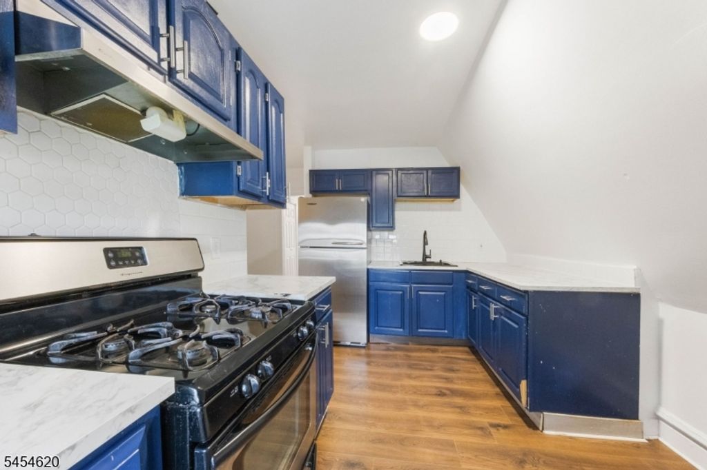 209 N 11Th St, Newark City, NJ 07107 — photo 2