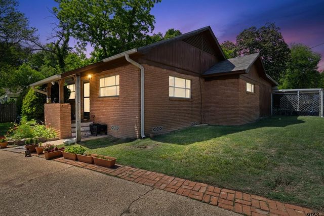 500 W Marshall, Gladewater, TX 75647