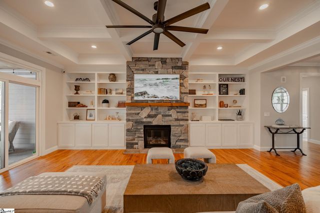 213 Kittansett Court, Taylors, SC 29687