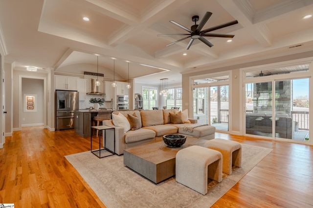 213 Kittansett Court, Taylors, SC 29687