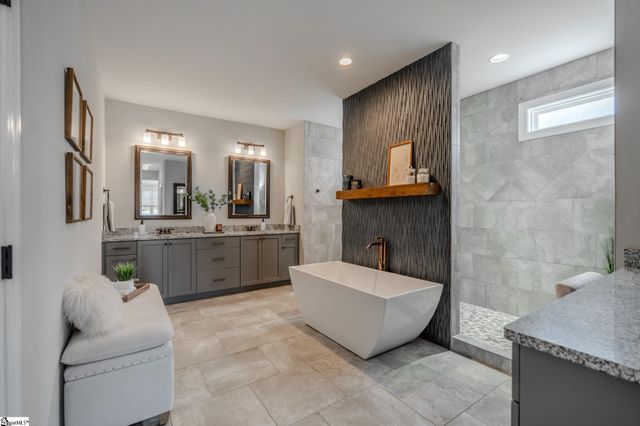 213 Kittansett Court, Taylors, SC 29687