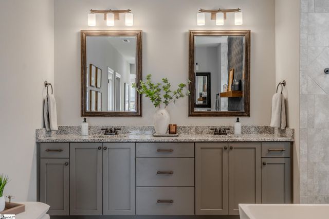 213 Kittansett Court, Taylors, SC 29687