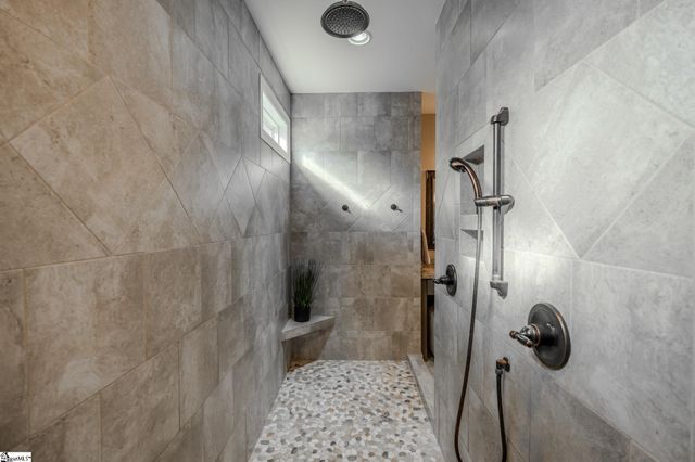 213 Kittansett Court, Taylors, SC 29687