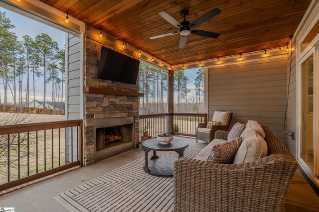 213 Kittansett Court, Taylors, SC 29687