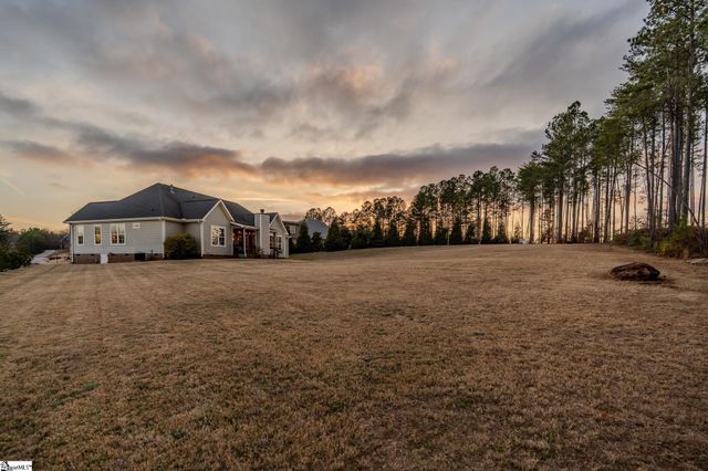 213 Kittansett Court, Taylors, SC 29687