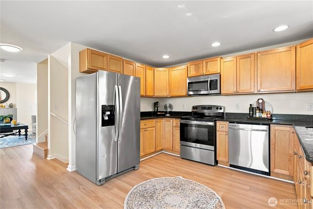 2604 SW Genesee St, Seattle, WA 98106