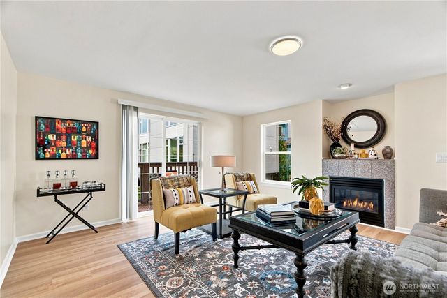 2604 SW Genesee St, Seattle, WA 98106
