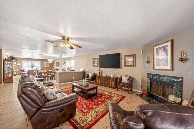 4842 Heather Pass, San Antonio, TX 78218