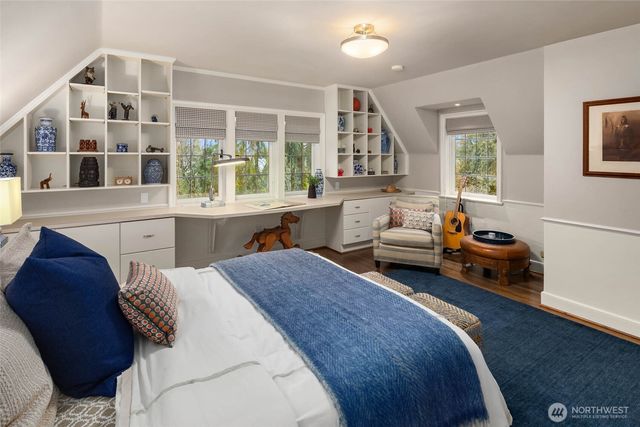 300 Maiden Lane E, Seattle, WA 98112