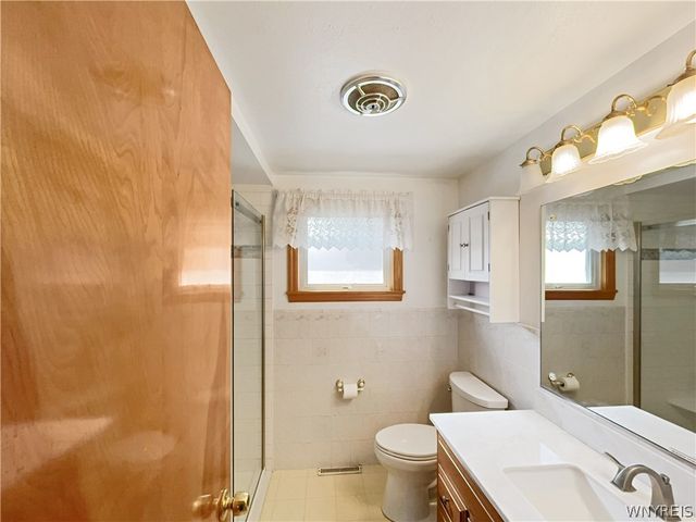 86 Jane Drive, Cheektowaga, NY 14227