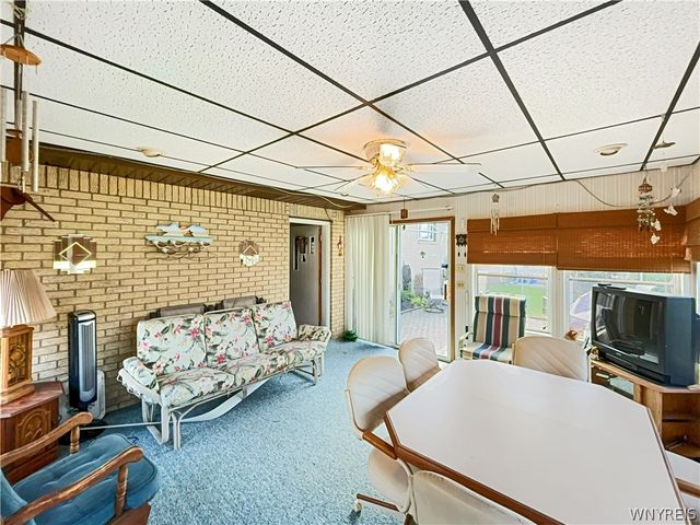86 Jane Drive, Cheektowaga, NY 14227