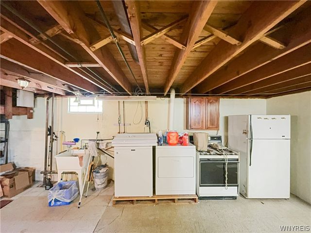86 Jane Drive, Cheektowaga, NY 14227