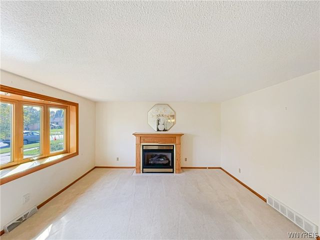86 Jane Drive, Cheektowaga, NY 14227