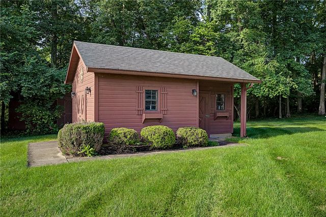 3845 W Eva Circle, Springfield, OH 45504