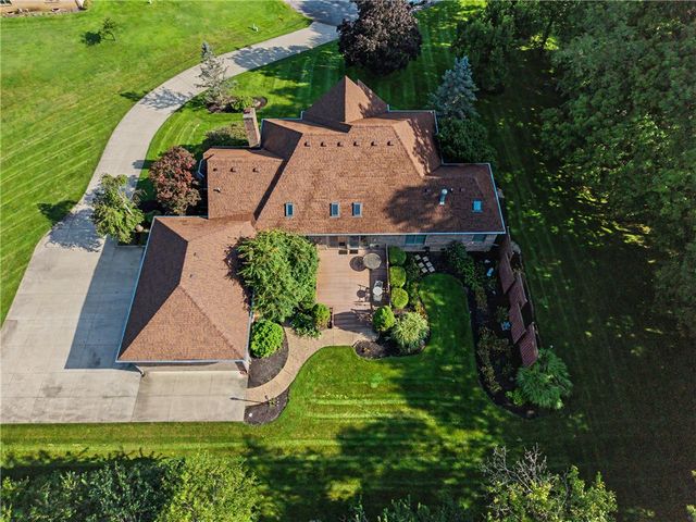 3845 W Eva Circle, Springfield, OH 45504