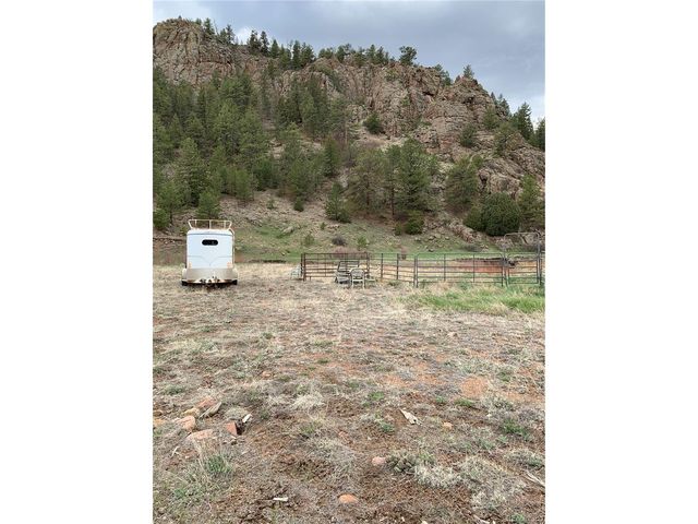 1840 Lakemoor Dr, Florissant, CO 80816
