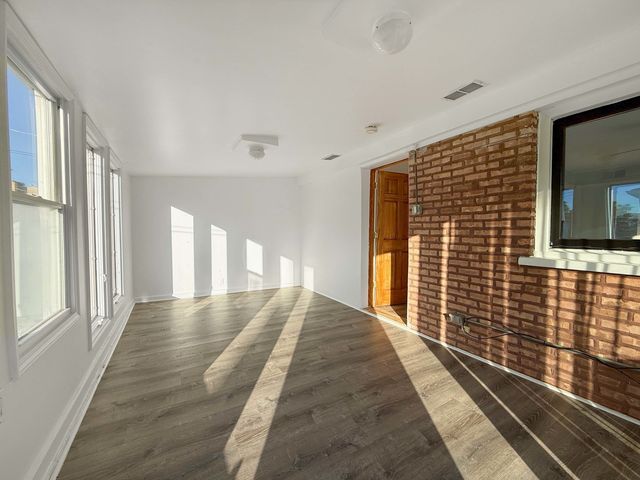 9535 Nerbonne Avenue, Franklin Park, IL 60131