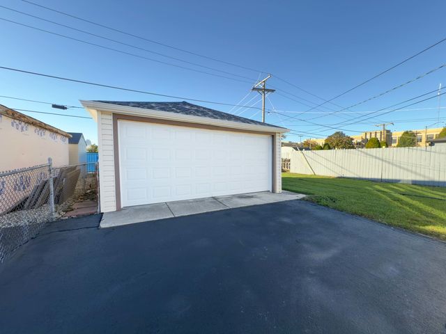 9535 Nerbonne Avenue, Franklin Park, IL 60131