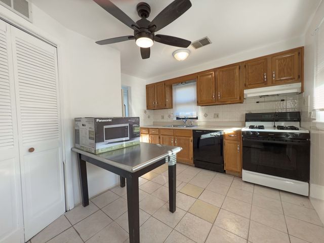 9535 Nerbonne Avenue, Franklin Park, IL 60131