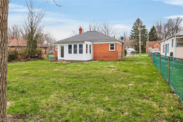 5407 Porter Road, North Olmsted, OH 44070