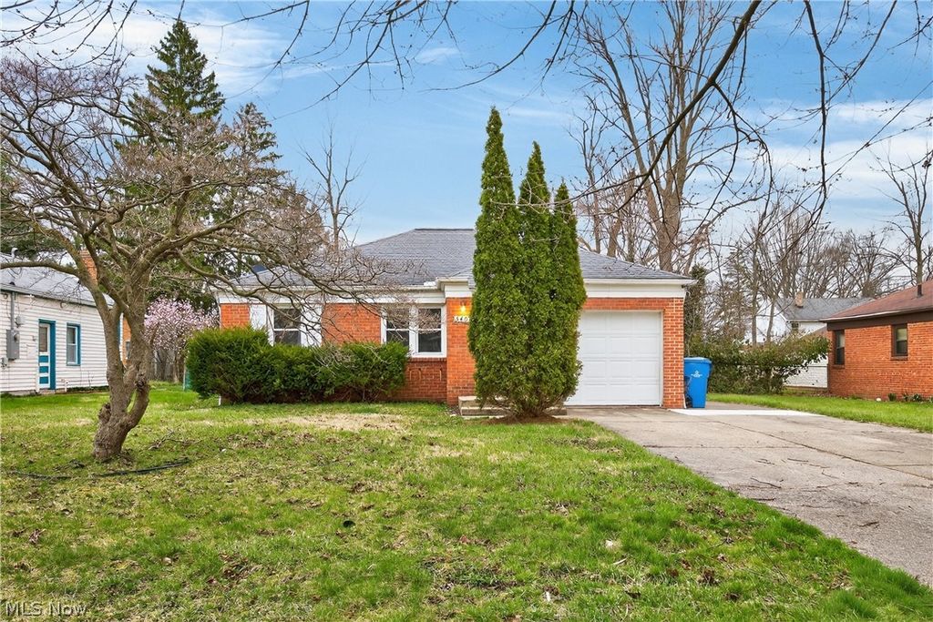 5407 Porter Road, North Olmsted, OH 44070