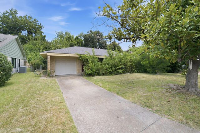 2202 Wilde Rock Way, Houston, TX 77018
