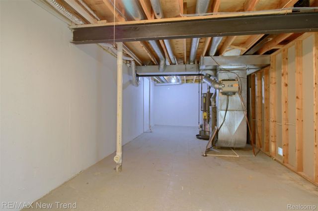 2191 Pleasant Drive, Commerce Charter Township, MI 48390