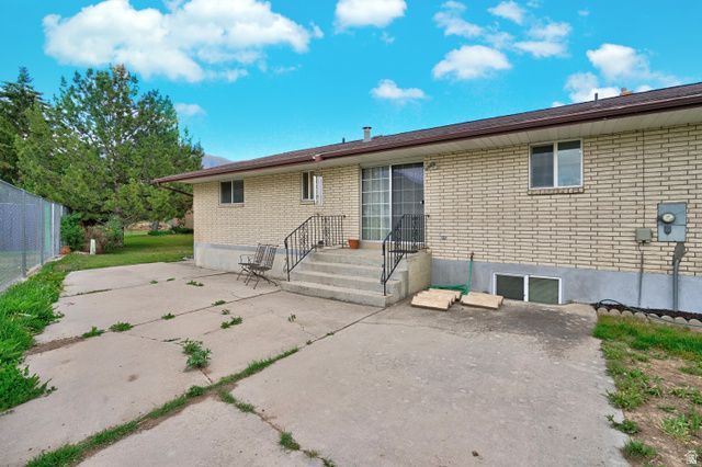 1228 N GILBERT CIR, Orem, UT 84057