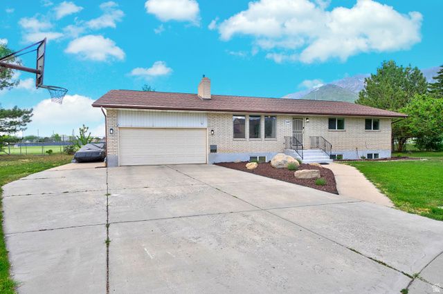 1228 N GILBERT CIR, Orem, UT 84057