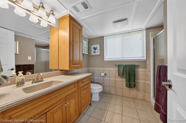 1844 Harwood Drive, Oxford, MI 48371