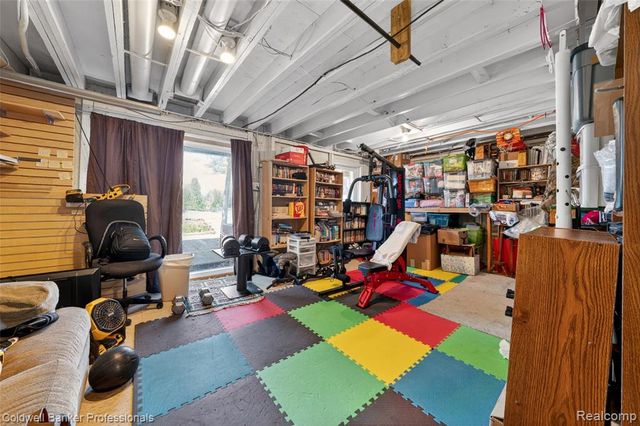 1844 Harwood Drive, Oxford, MI 48371