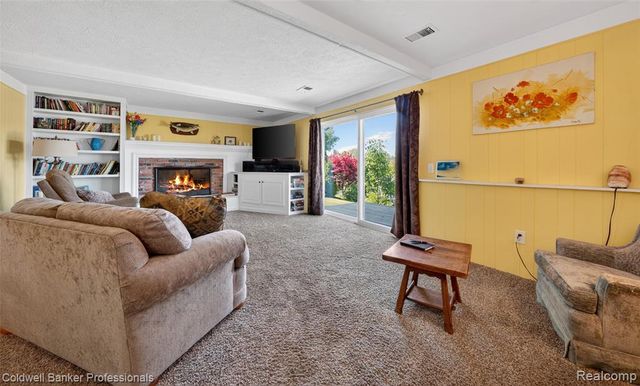 1844 Harwood Drive, Oxford, MI 48371